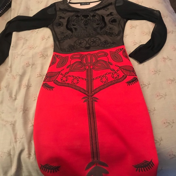 Red and black long sleeves - Picture 5 of 7